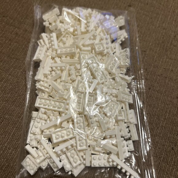 LEGO 1x2 Panel w/ Center Divider-Heel Protector White Large Qty No Label Read - Picture 1 of 16